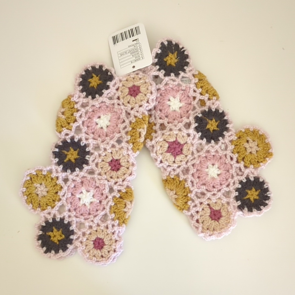 Free People Crochet Floral Gloves in Pink and Gold